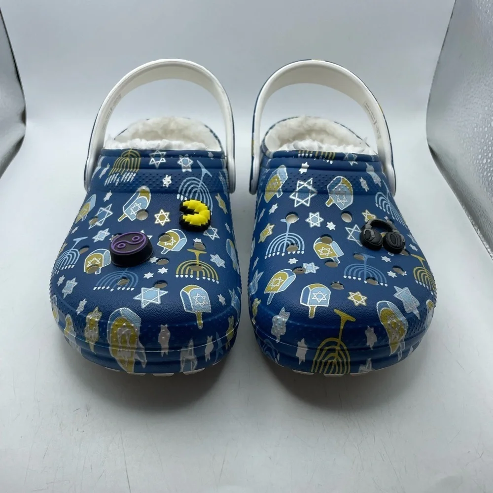 Crocs Hanukka kids faux fur lined clogs size 3Y